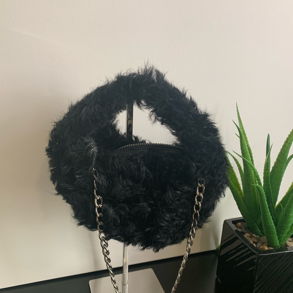 By far shearling baby cush bag NWOT - Picture 3 of 6